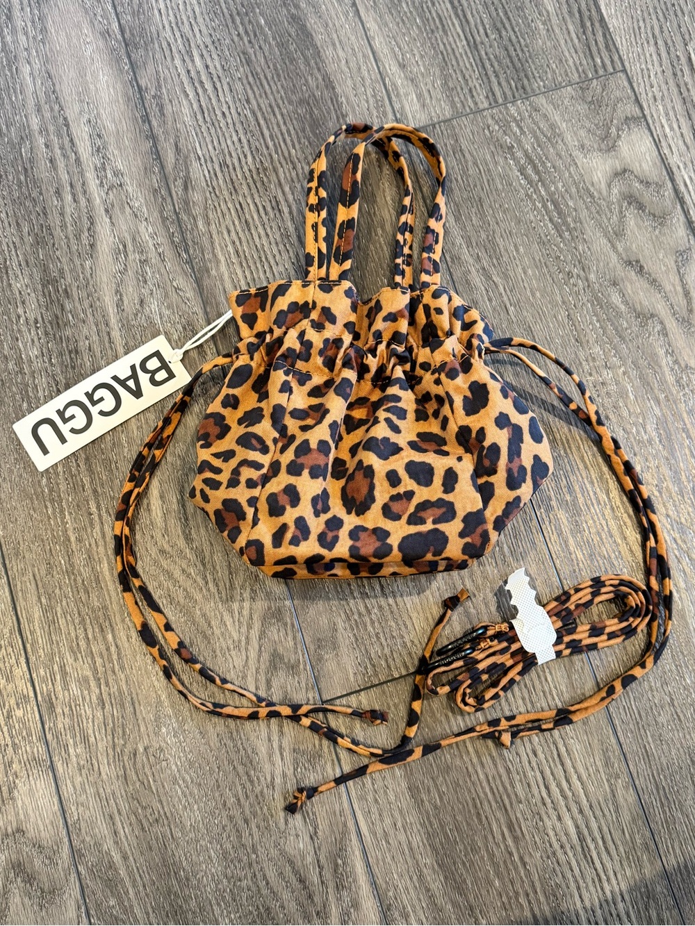 NEW Baggu Nylon Drawstring Bag - Leopard